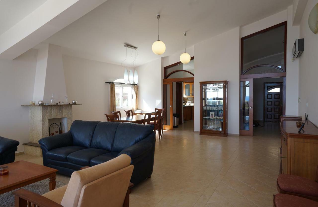 Unforgettable Family Escape - Cliffside Villa With Panoramic Sea Views And Kid-Friendly Private Pool Pissouri Esterno foto